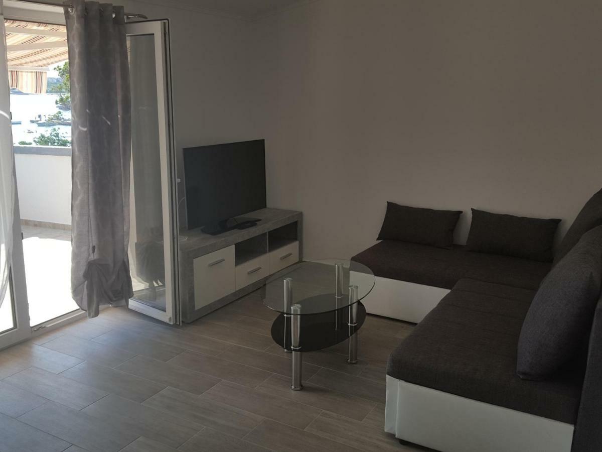 Apartmani Slavica Rab Town Exteriör bild
