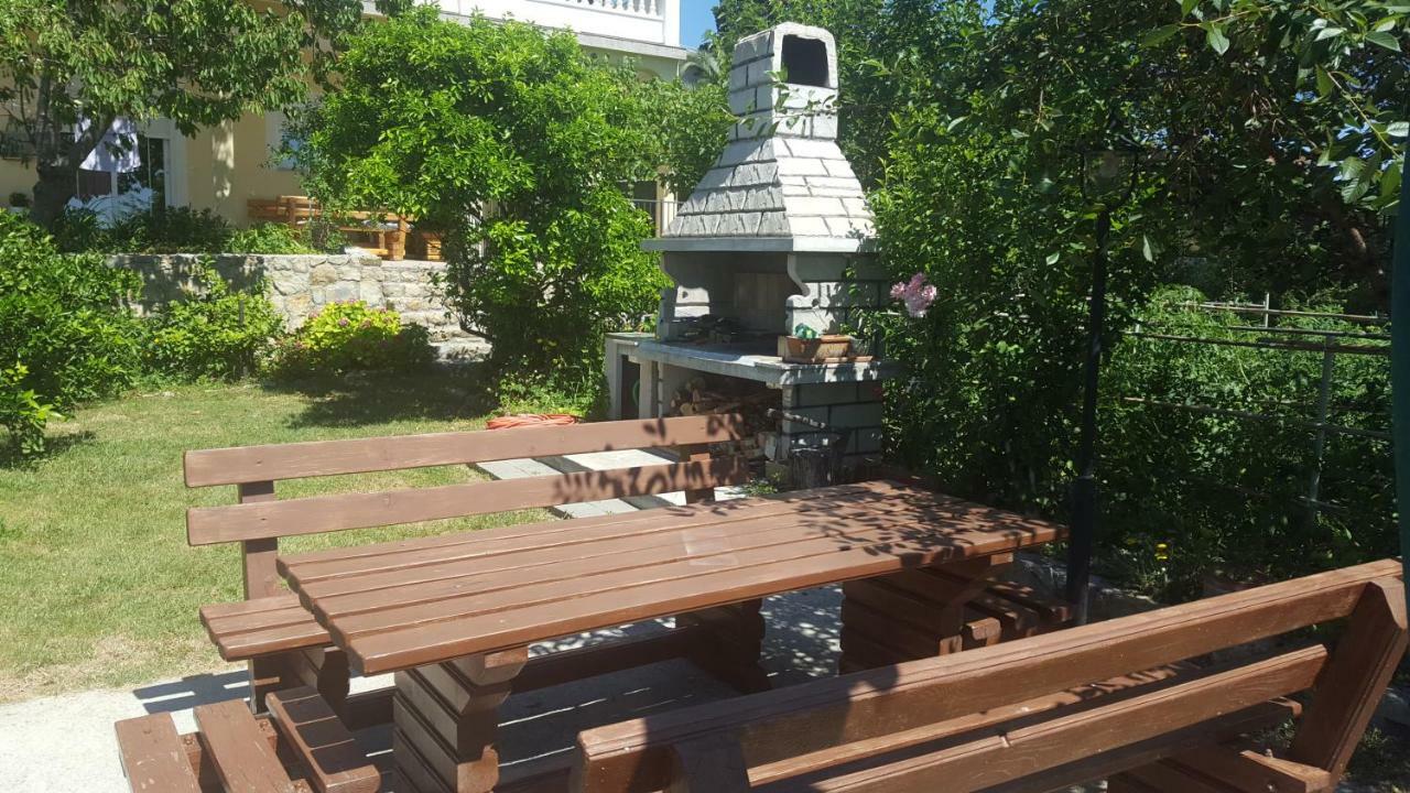 Apartmani Slavica Rab Town Exteriör bild
