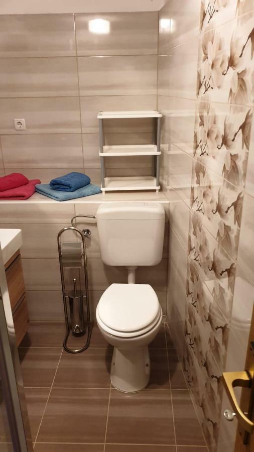 Apartmani Slavica Rab Town Exteriör bild