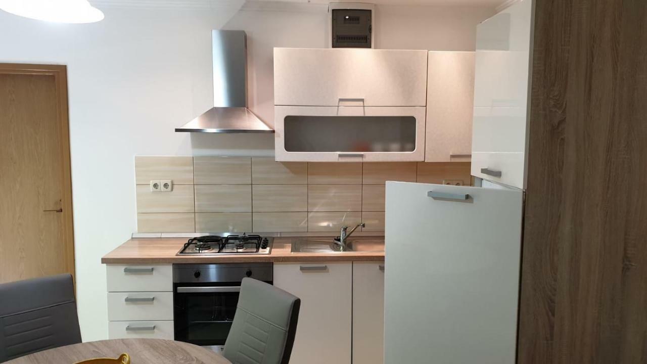 Apartmani Slavica Rab Town Exteriör bild