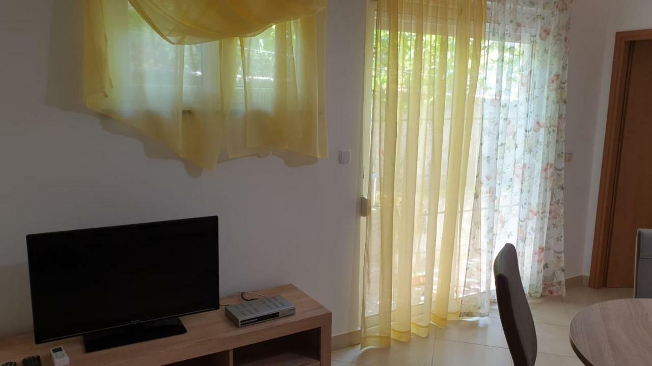 Apartmani Slavica Rab Town Exteriör bild